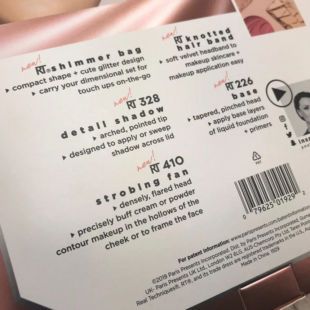 [Real Techniques] by Sam & Nic Limited Edition Studded Glam Foundation Brushes